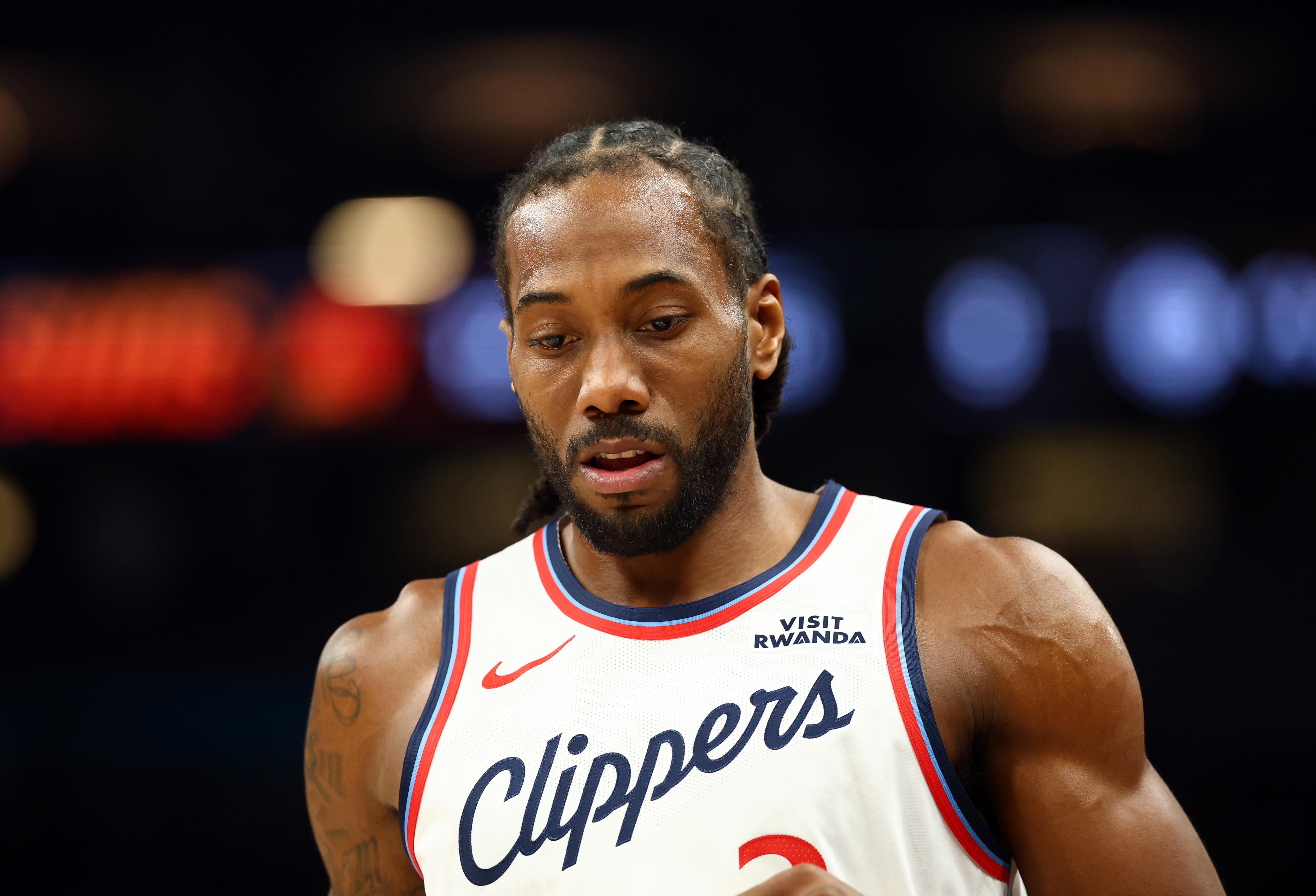 哀兵对决！ESPN预测明日胜率：2连败快船为66.9% 10连败国王33.1%